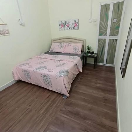Roomstay Kuala Nerus Gated Parking - 6M To Beach & 15M To Drawbridge Куала-Тренгану Экстерьер фото